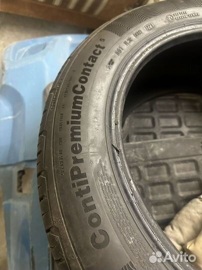 Continental ContiPremiumContact 5 215/55 R17 V