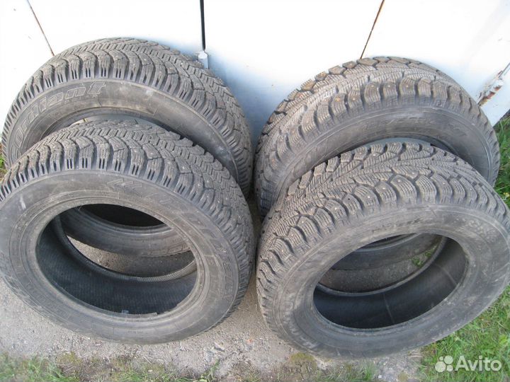 Hankook Winter RW06 185/65 R14 и 185/65 R14 30B