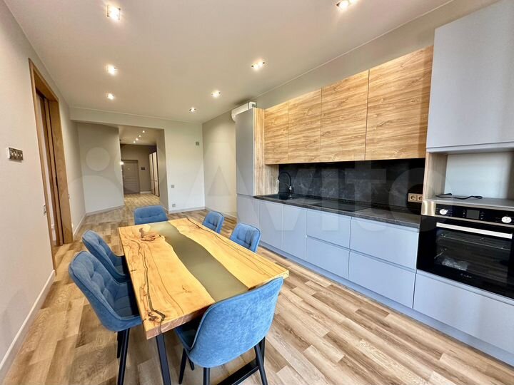 3-к. квартира, 90 м², 9/23 эт.