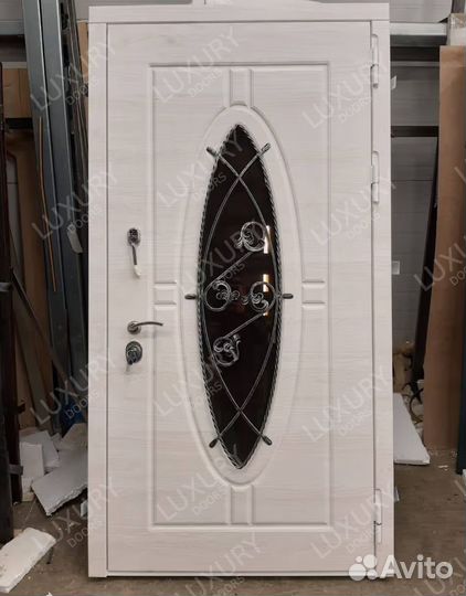 Входная металлическая дверь от производителя