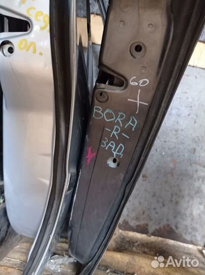 Дверь фольсваген бора