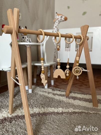 Мобиль в детскую кроватку деревянный