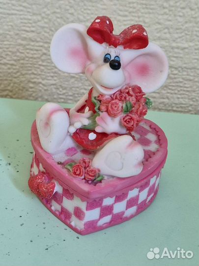 Шкатулка для ювелирных украшений статуэтка Мики