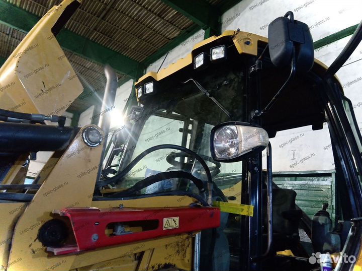 Боковое правое стекло на komatsu PC240-340 7 серия