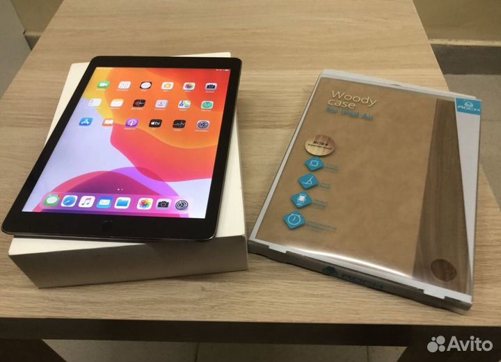 iPad Air 2 128Gb LTE 2017 Grey RU/A Акб89 Чехол