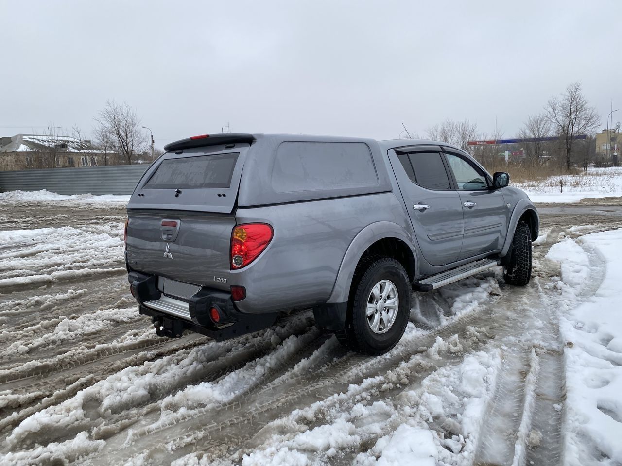 Mitsubishi L200: фото владельца