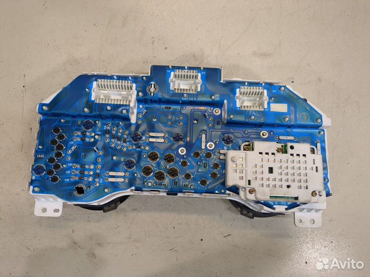 Щиток приборов (приборная панель) Mitsubishi Pajero / Montero, 2004