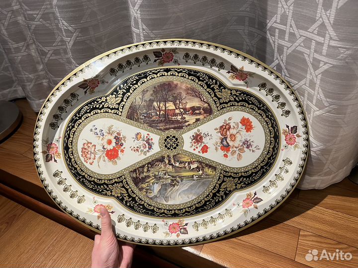 Винтажный металлический поднос