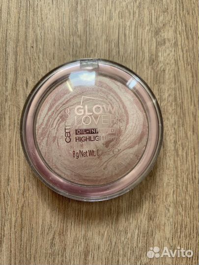 Catrice Пудра-хайлайтер Glow Lover Oil-Infused