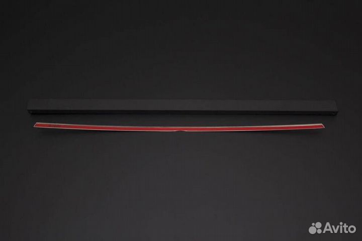 Накладка на крышку багажника Volkswagen Touareg