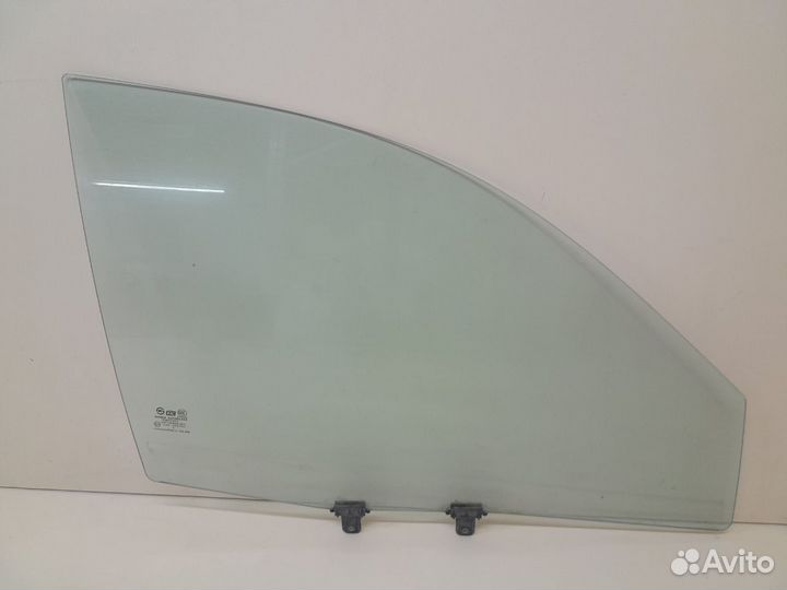 Стекло двери передней правой Hyundai Sonata 4 EF,T