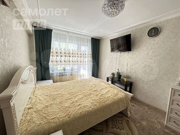 2-к. квартира, 66,8 м², 2/5 эт.