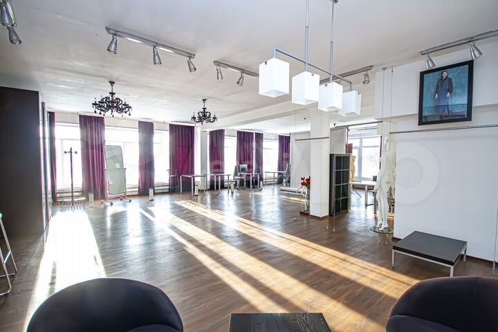 Продам помещение свободного назначения, 3685 м²