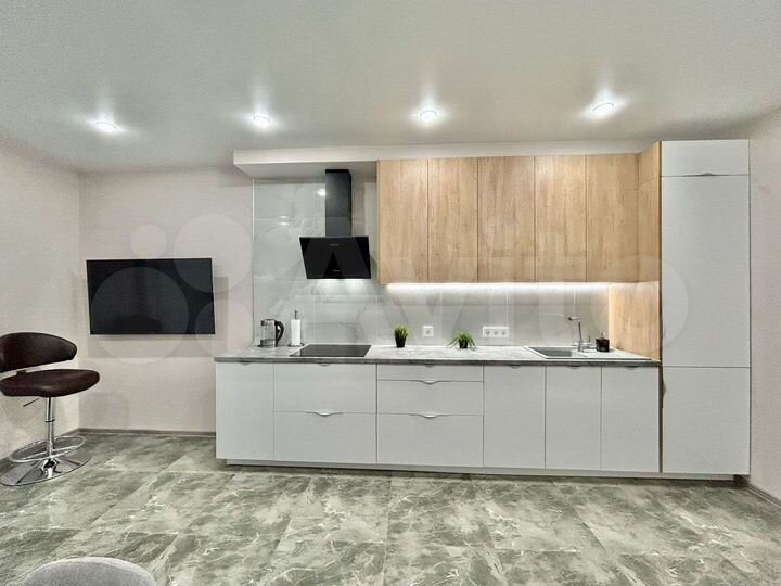 2-к. квартира, 63 м², 2/10 эт.