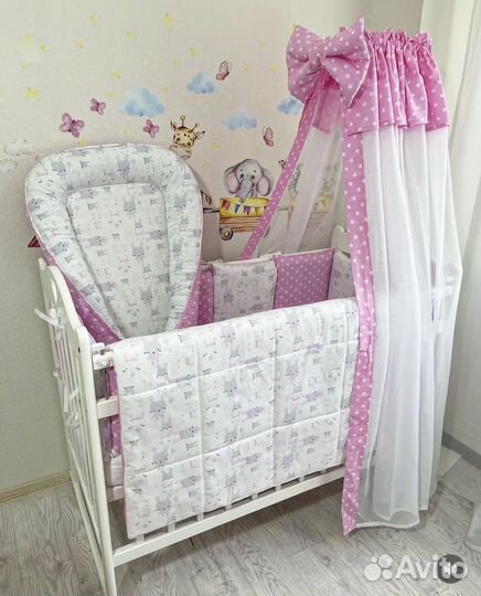 Комплект в кроватку для новорожденного