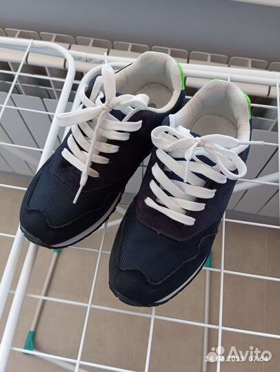 Кроссовки для мальчика 36 размер новые