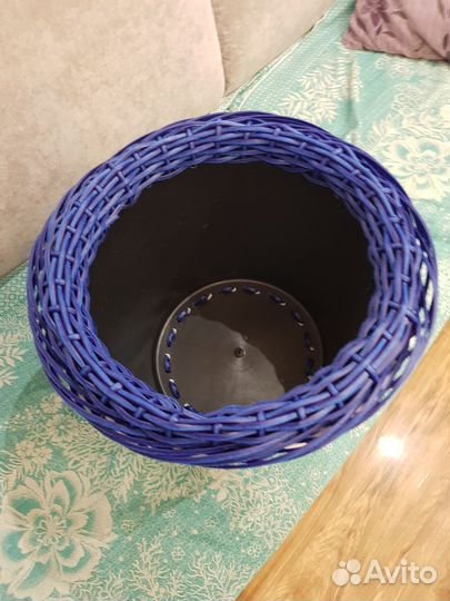Продам кашпо из искусственного ротанга