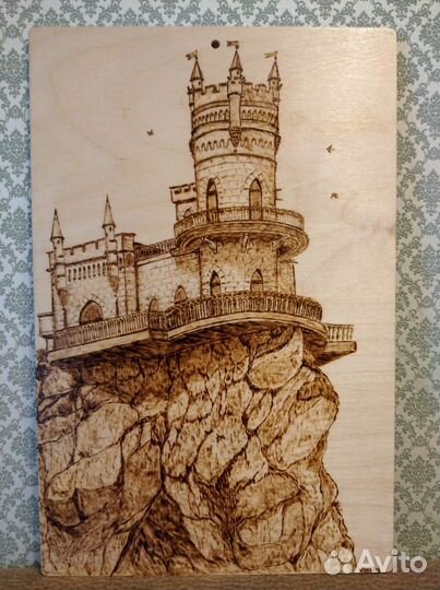 Панно из дерева