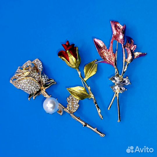 Брошь цветок