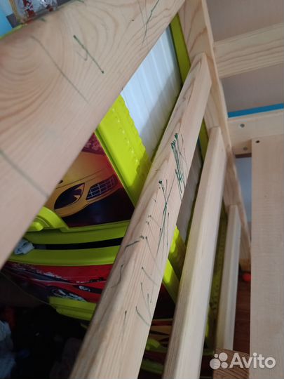 Кровать трехъярусная выкатная домик