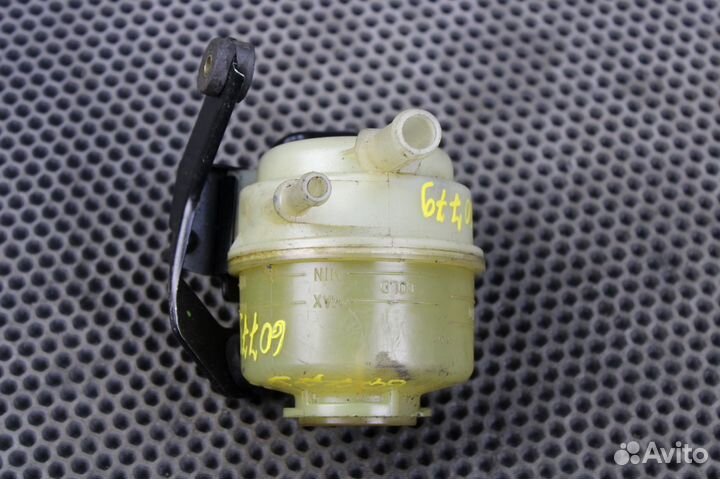 Бачок гур Toyota Camry SV21 1vzfe