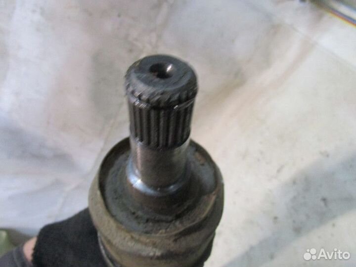 Полуось передняя правая ваз 2108 (21082215010)