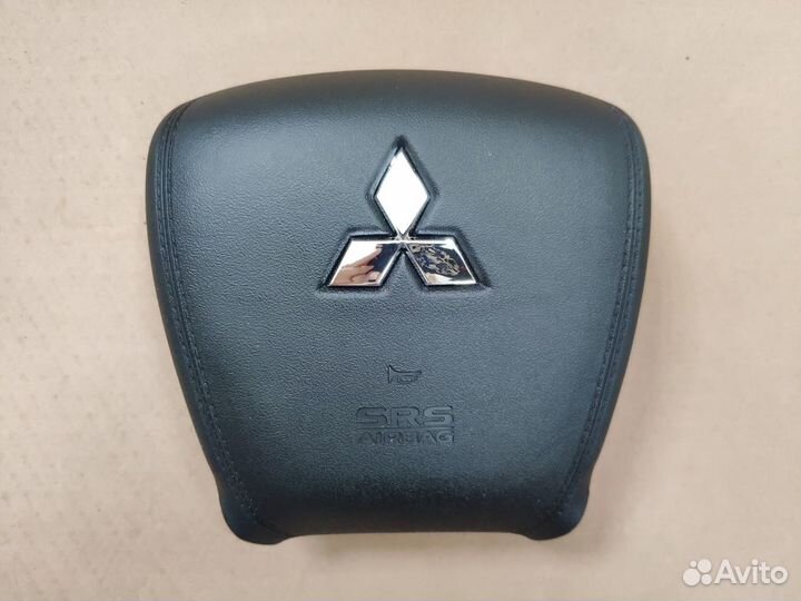 Заглушка руля Mitsubishi с 2015 года