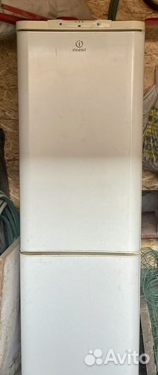 Продам хододильник Indesit б/у. Самовывоз