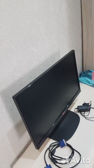 Монитор LG 22 дюйма 75Гц