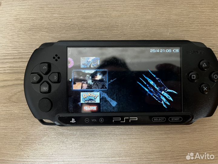Sony PSP e 1008 прошитая