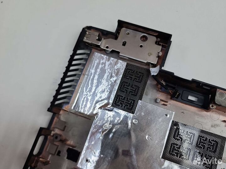 Поддон ноутбука lenovo v560