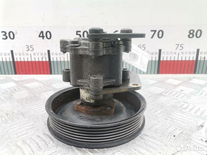 Насос гидроусилителя руля Mercedes-Benz Vito W638