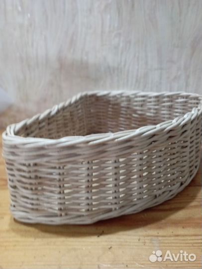 Корзинка угловая для хранения мелочей