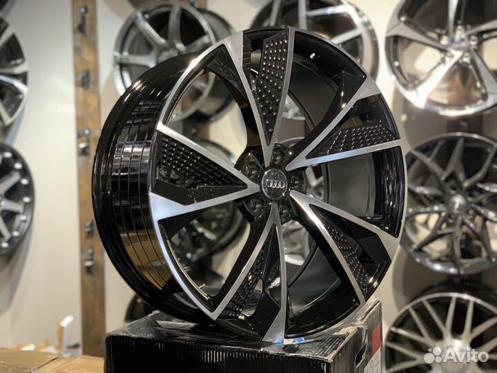 Диски R22 5x112 Ауди Q7 RS7 стиль Reptilia