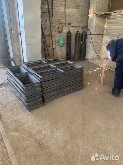 Сварщик сборщик