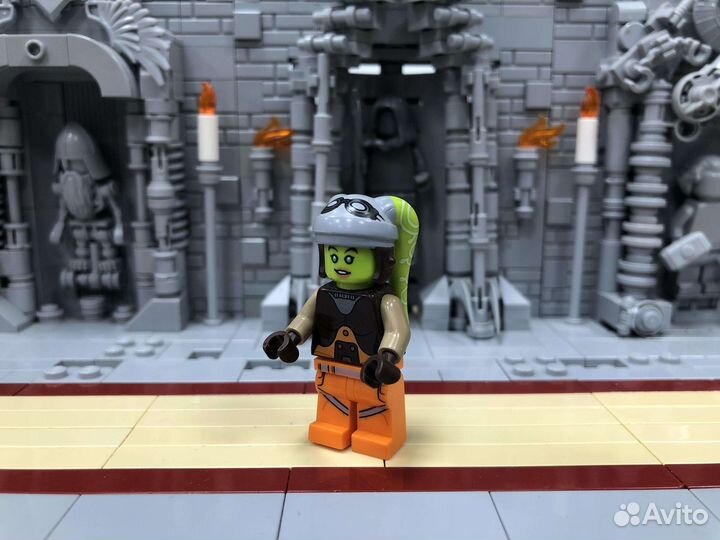 Минифигурка Lego sw0576 Hera Syndulla - Dark Tan A