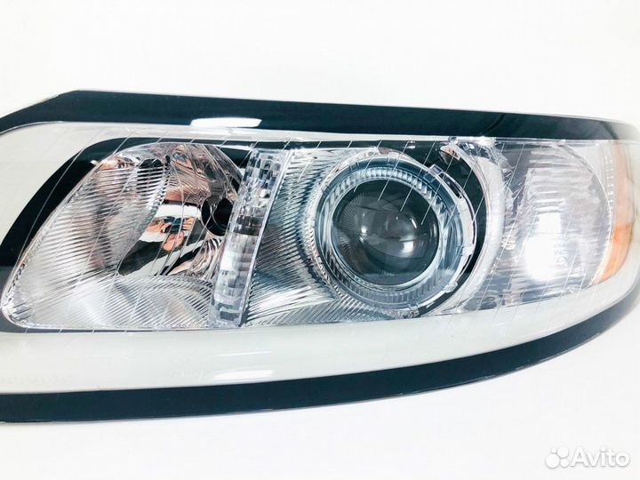 Фара левая Volvo S40