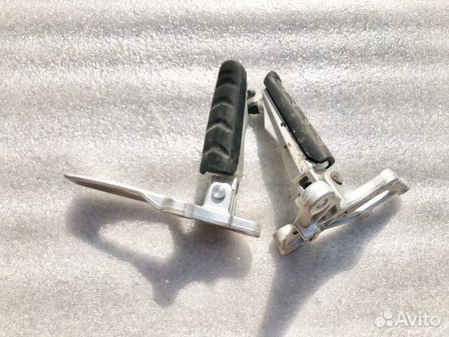 BMW R1200R 2007 передняя водительская ножка