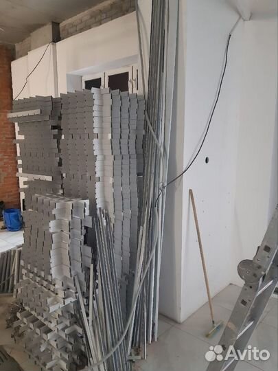 Потолок грильято с комплектующими бу