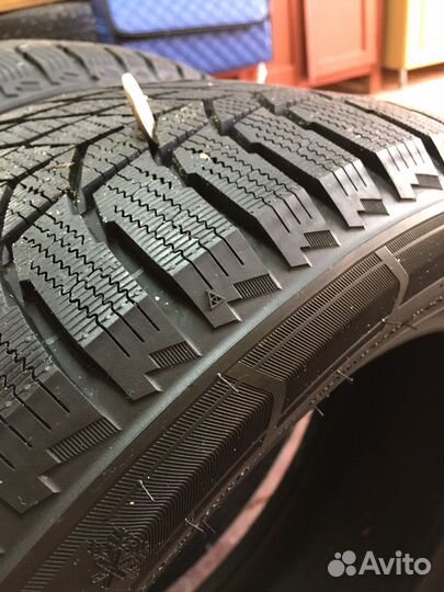 Triangle PL01 215/50 R17