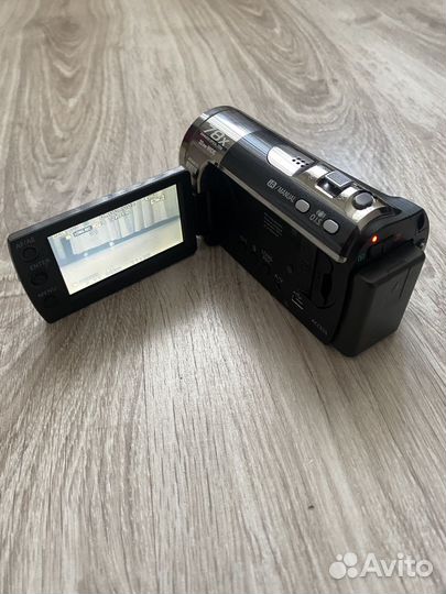 Видеокамера Panasonic SDR - T50