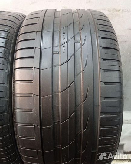 Nokian Tyres Hakka Black SUV 295/30 R22 100Z
