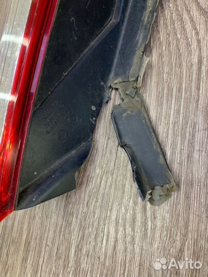 Фонарь задний левый Ford Focus 2 хетчбэк 5-ти дв