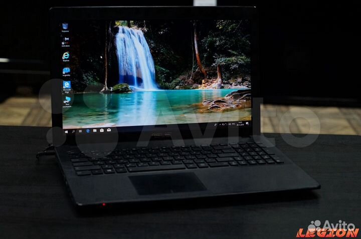 Ультрабук Asus 4 Ядерный 4гб Озу 320 гб