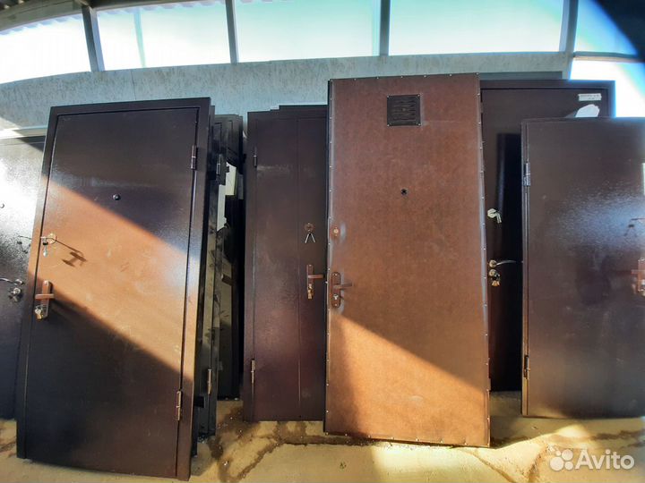 Железная входная дверь.Металл от 2мм