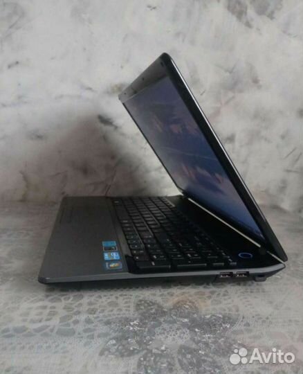 Samsung i5/ Nvidia Gt520/8G/ssd256Gb