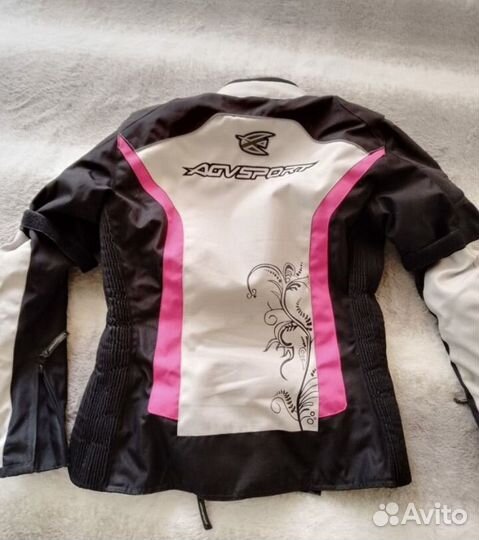 Мотокуртка женская 42