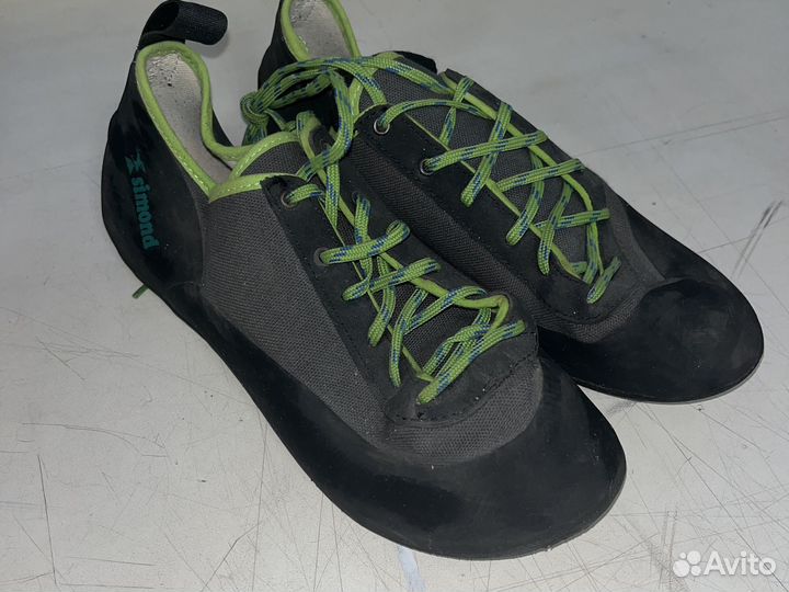 Скальные туфли Simond