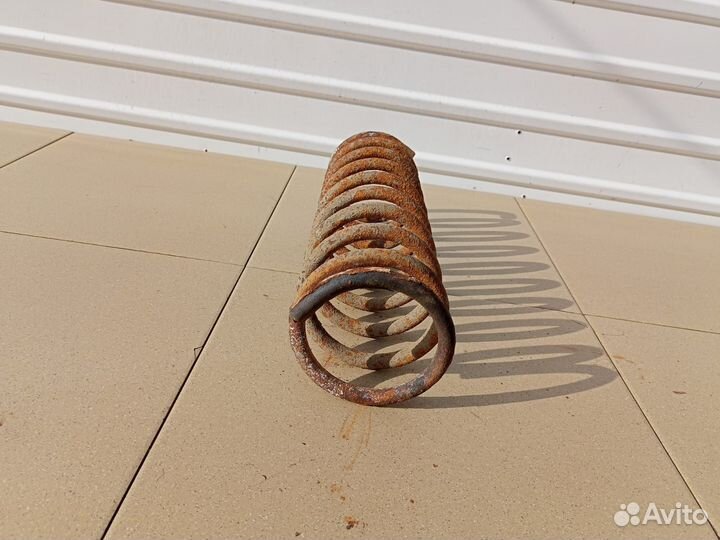 Пружина задняя Шевроле Нива