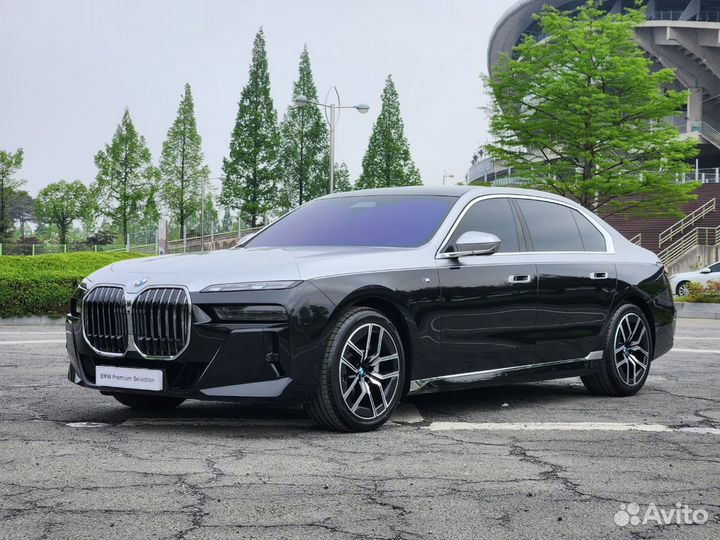 BMW 7 серия 3.0 AT, 2023, 5 000 км